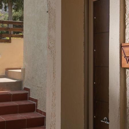 4 Elements Holiday Homes خيرسونِسوس المظهر الخارجي الصورة